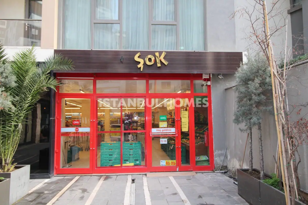 Apartment 550 m² in Istanbul - 3