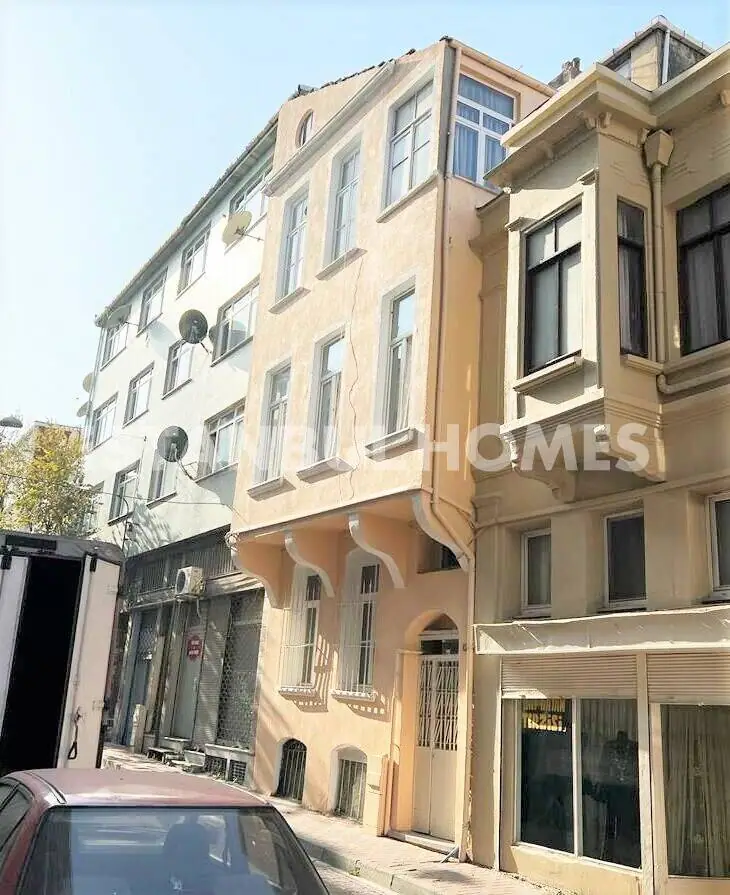 Apartment in Istanbul - 2