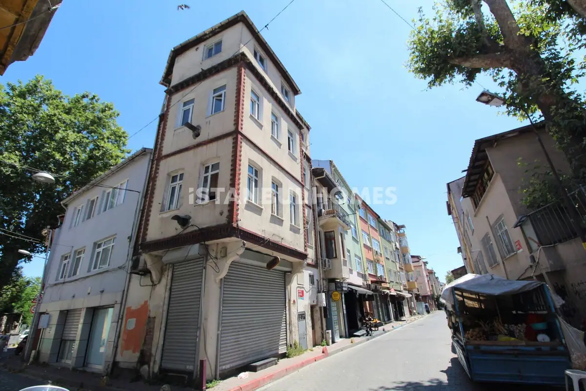 Apartment in Istanbul - 3