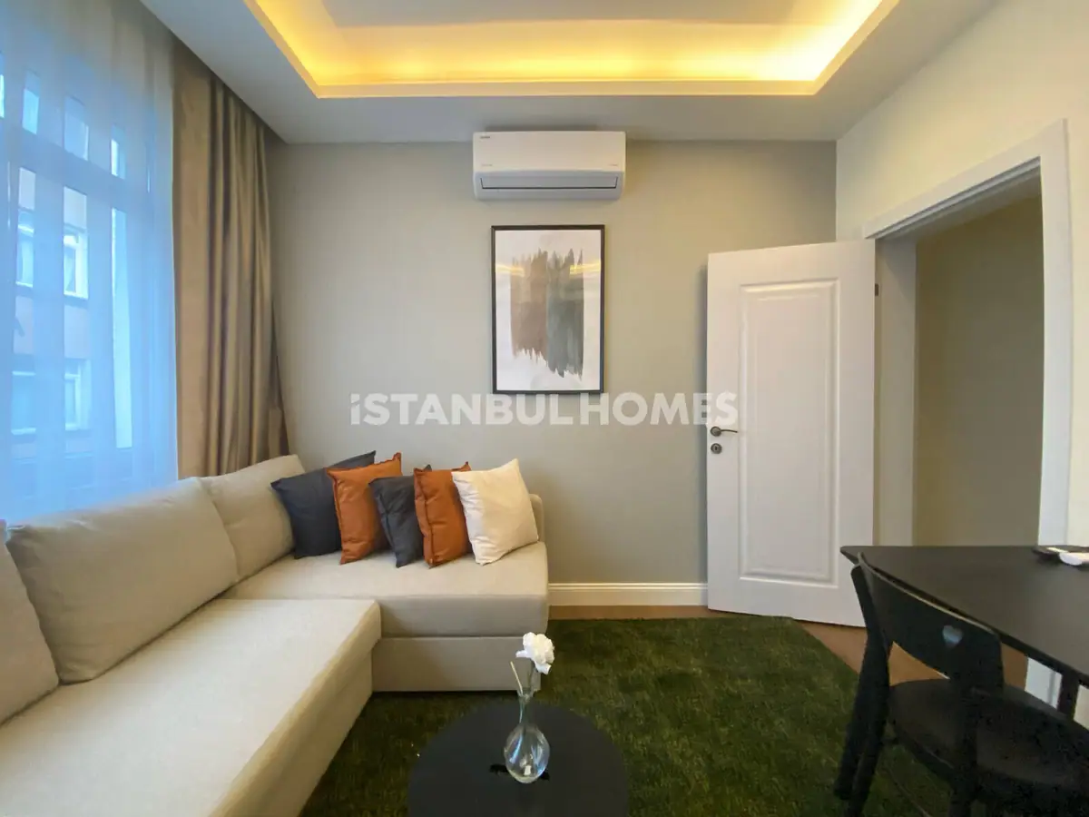 Apartment in Istanbul - 3
