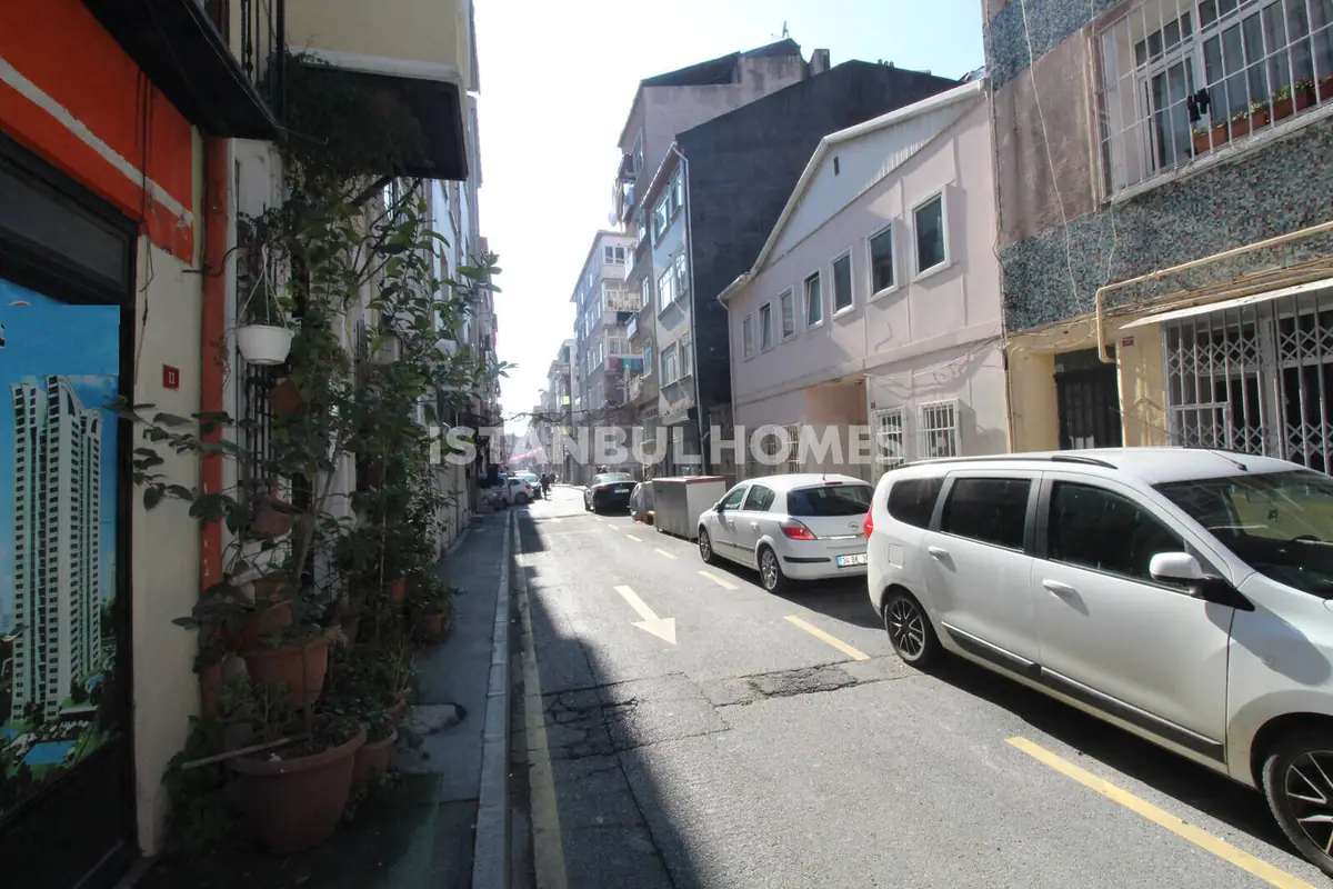 Apartment in Istanbul - 2
