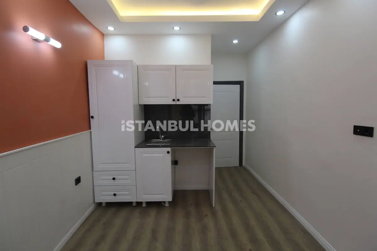Apartment in Istanbul - 3