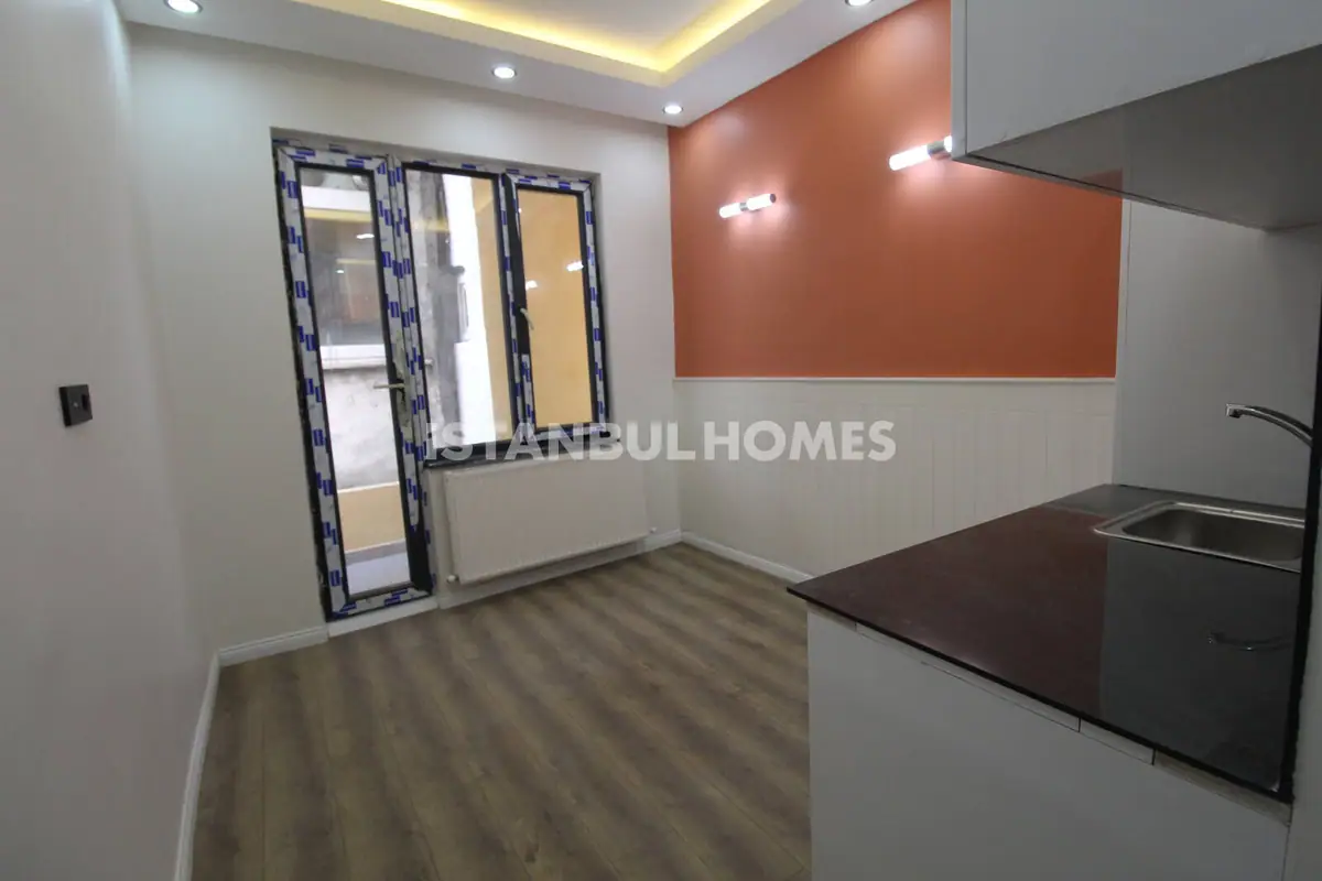 Apartment in Istanbul - 4