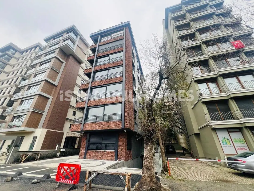 Apartment in Istanbul - 3