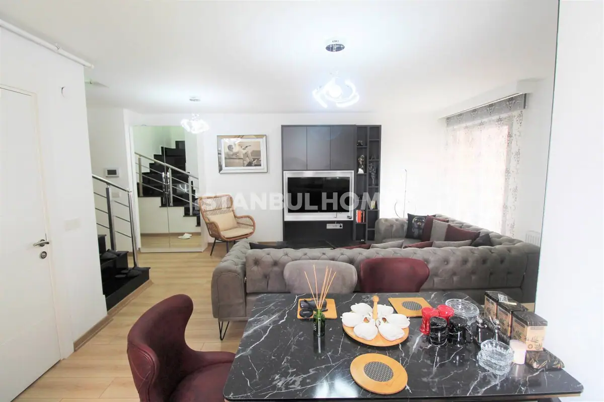 Apartment in Istanbul - 3
