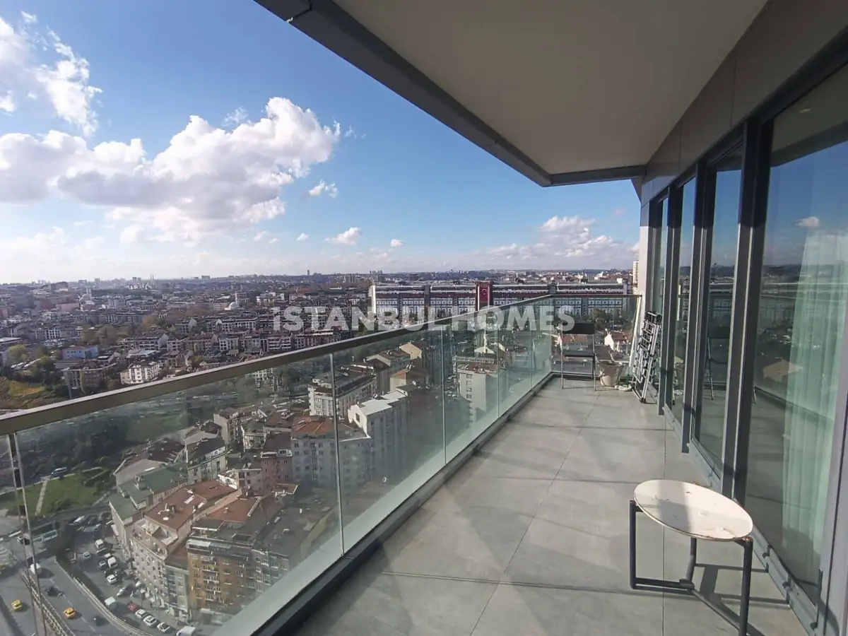 Apartment in Istanbul - 4