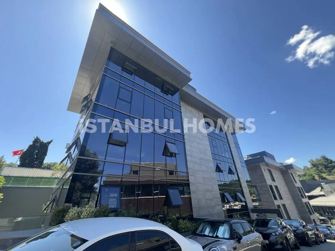 Apartment in Istanbul - 3